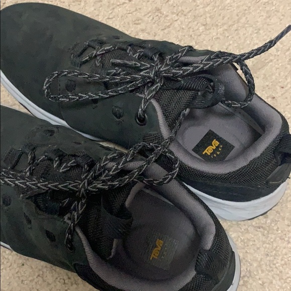 Teva hiking shoes - Picture 2 of 4